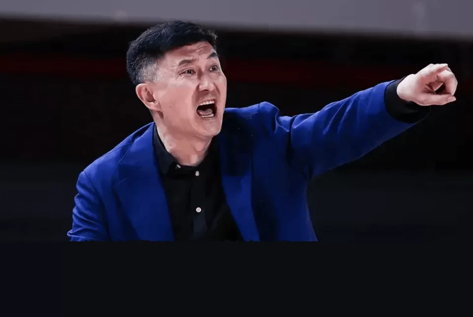 突发!朱芳雨公开打脸杜锋!本赛季成绩不满意,没进前4就是不及格,杜锋帅位告急!_指导_焦泊_崔永